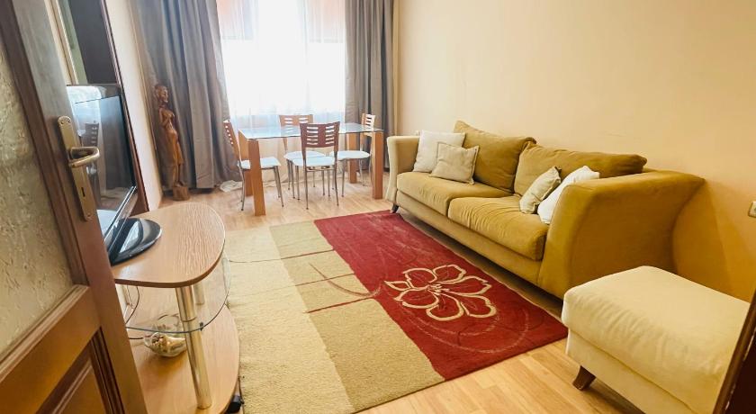 Lovely apartment by the Sea Garden - image 21