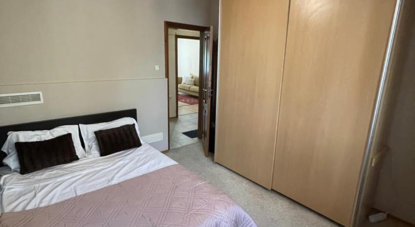 Lovely apartment by the Sea Garden - image 24