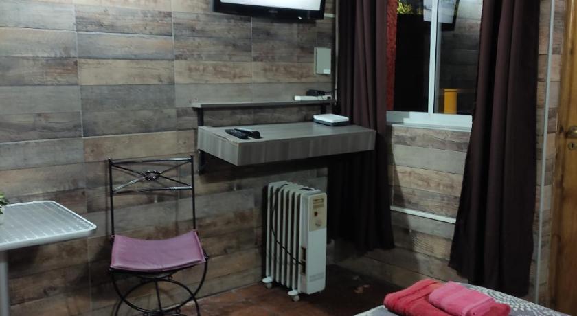 Image of Double Room with Private Bathroom 0