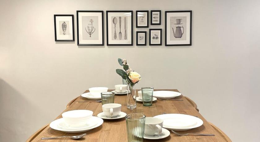 CRIB 227: Modern Fresh Vibe Condo photo