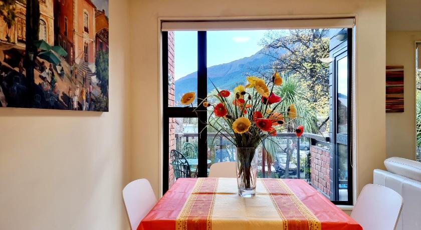 Image of Three Bedroom Townhouse 4