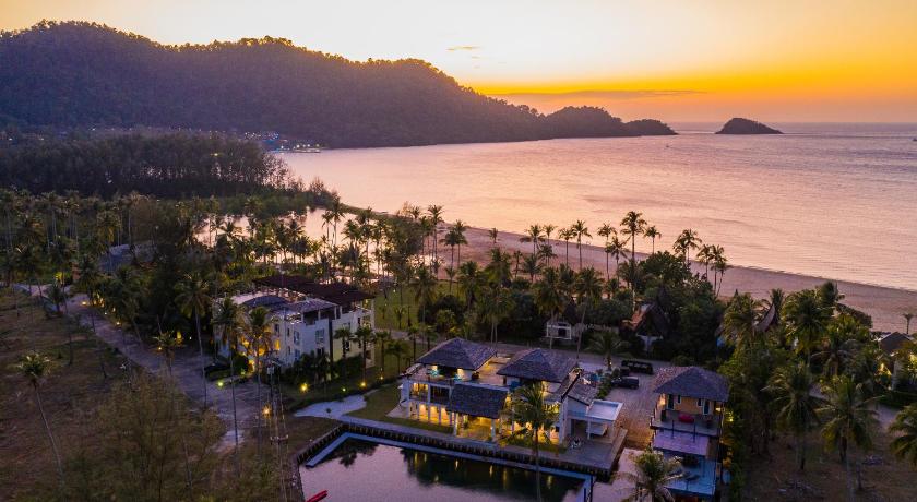 Shambhala Beach Resort photo