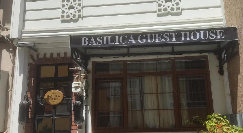 Basilica GuestHouse - image 10