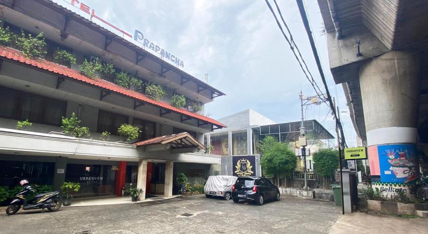 Urbanview Mroom PH Kemang – Jakarta, NY