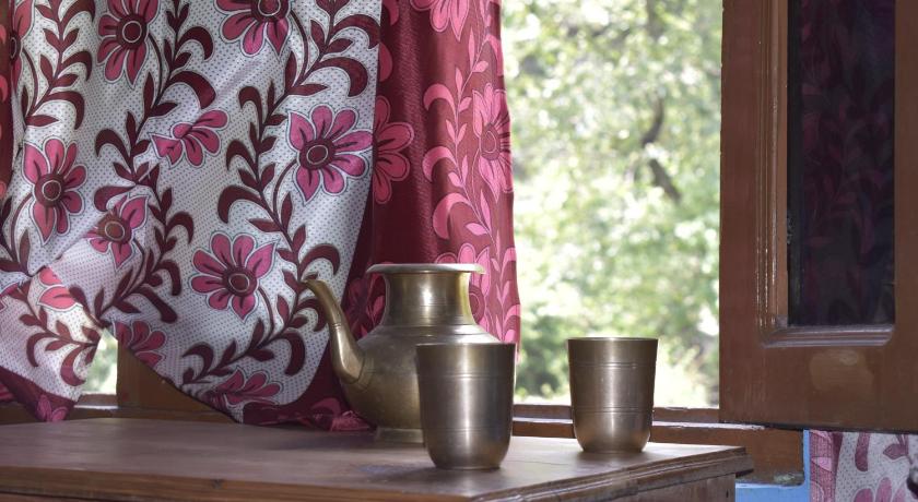Shabnam river view home stay — Hotel in Shangarh