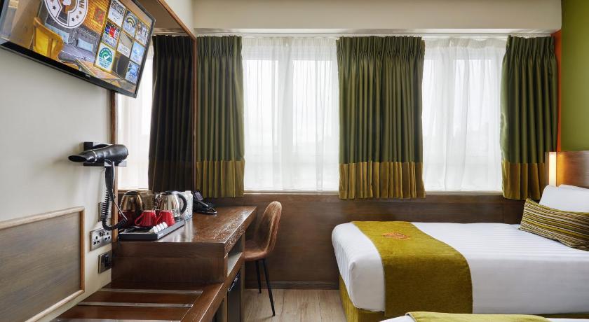 Image of Twin Room 5