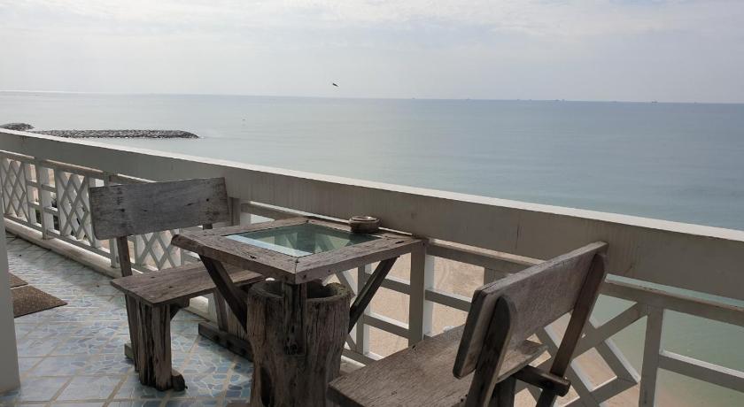 Rayong Banchaitalay Room 2-Star Hotel suite