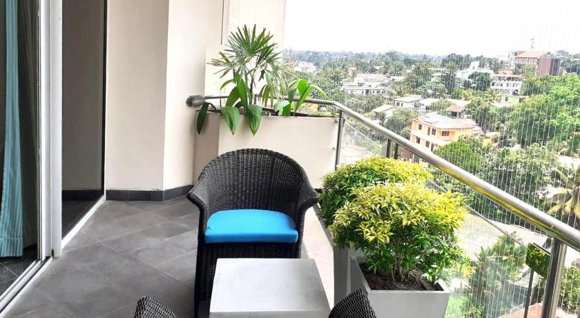 Grate Location - 2BR Apartment Pool+Gym+Luxuries - image 8