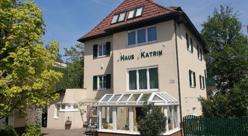 Pension Katrin — Hotel in Salzburg