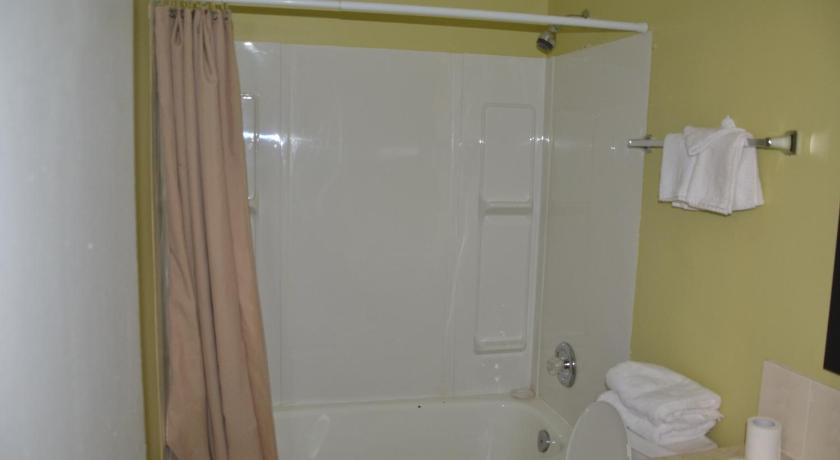 Coachman Inn photo