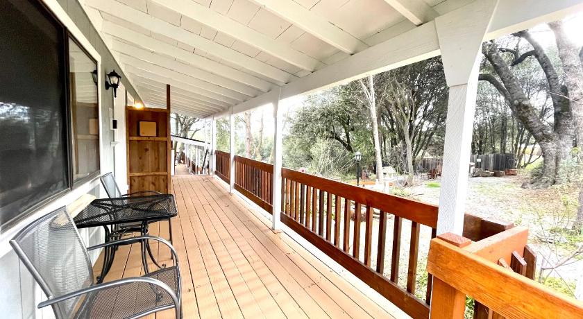 니핀나와제 (CA) Sierra Mountain Lodge - Vacation Rentals - Yosemite 4성급 숙소 객실