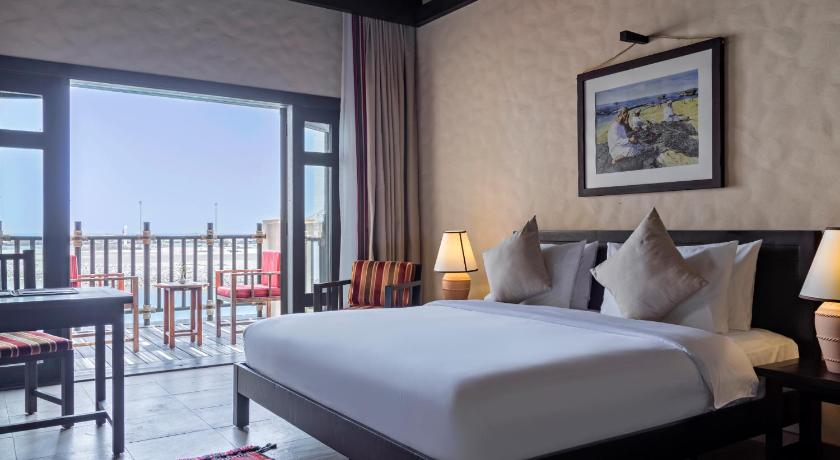 Image of Superior King Room 5