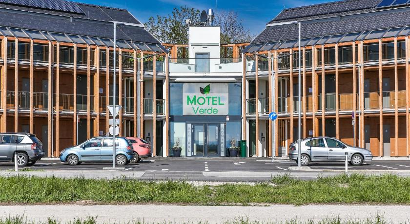 Motel Verde — Hotel in Schönau An Der Triesting