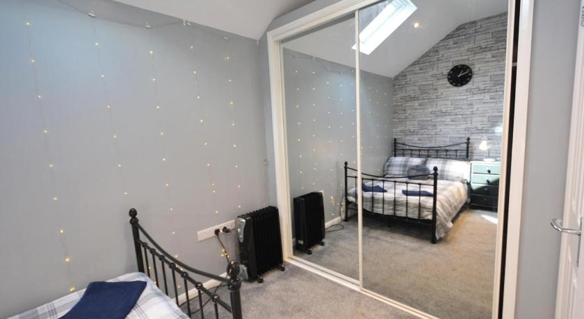 Stylish ground floor conversion near Bath and Priston with outstanding views photo