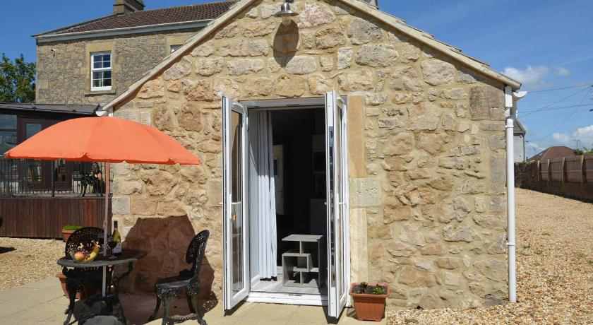 Stylish ground floor conversion near Bath and Priston with outstanding views photo