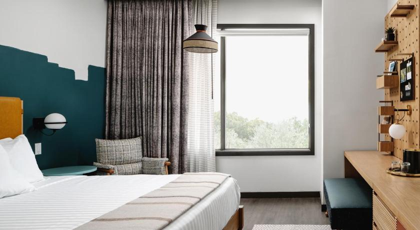 Origin Austin, a Wyndham Hotel photo