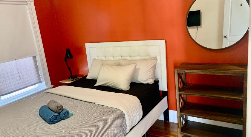 shared house in Federal Hill photo