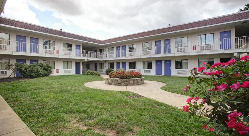 Motel 6-Elkton, MD