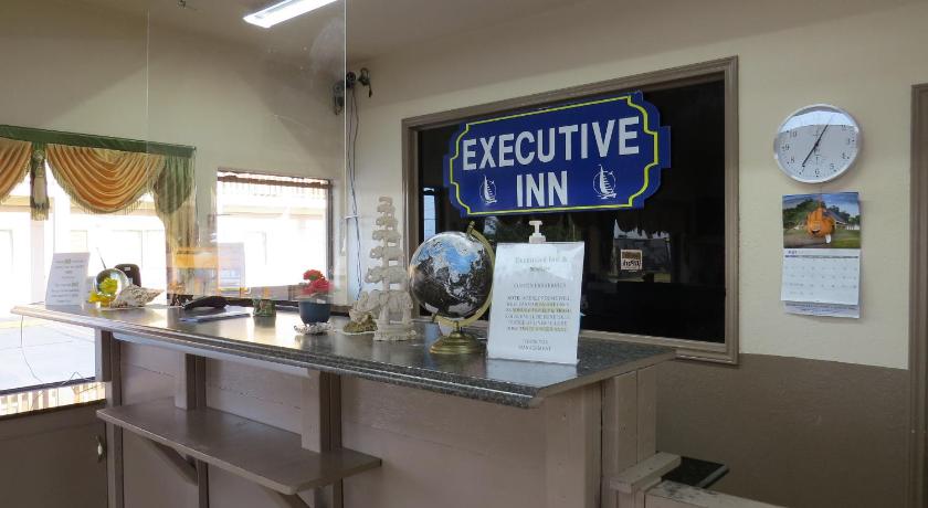 Executive Inn Laguna Vista photo