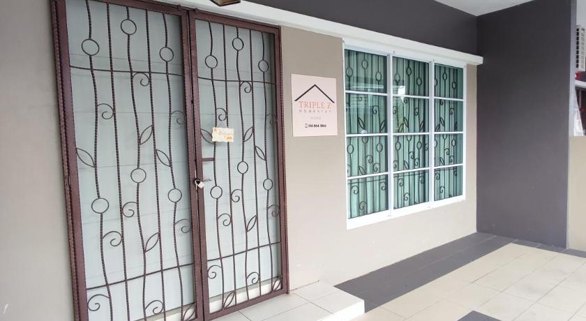 クチン Triple Z Homestay - Landed (14 PAX) 4つ星 ゲストハウス ロビー