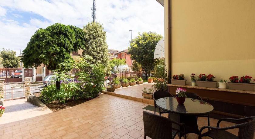 Apartment near Lake Garda in Sirmione - image 22