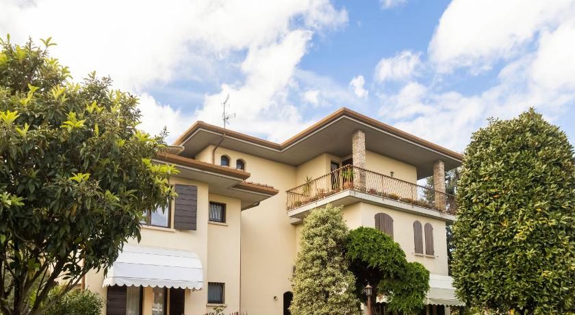 Apartment near Lake Garda in Sirmione - image 42