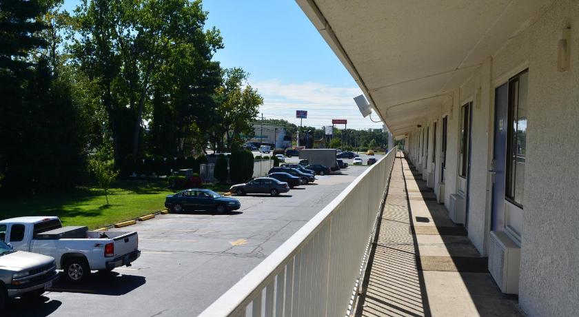 Motel 6-Chicopee, MA - Springfield