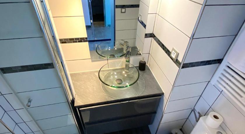 Image of Appartement-Standard-Salle D'Eau 14