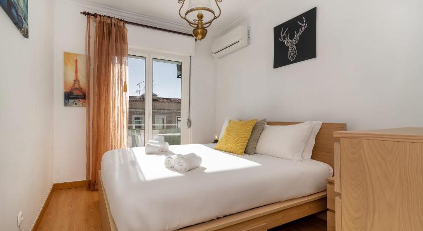 GuestReady - Bright 2BR Apartment in the heart of Graca photo