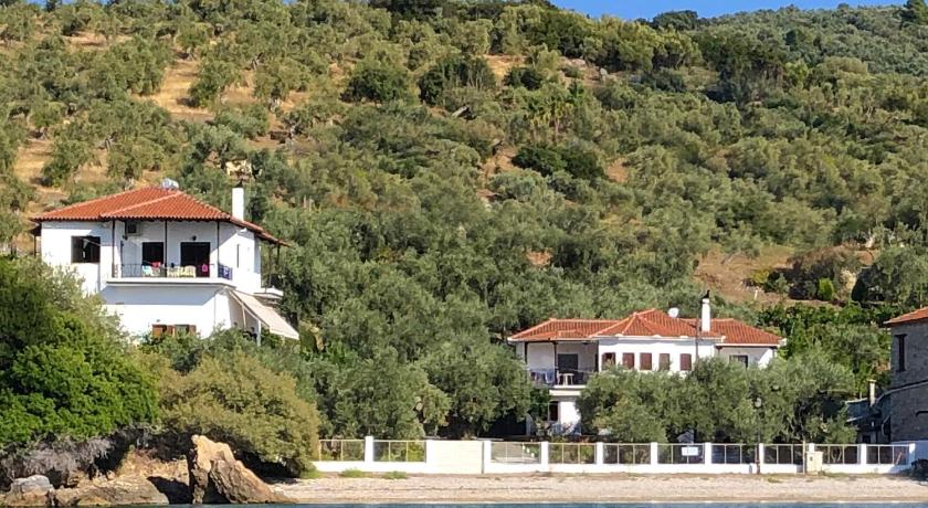 Lefkothea Studios — Hotel in Milina