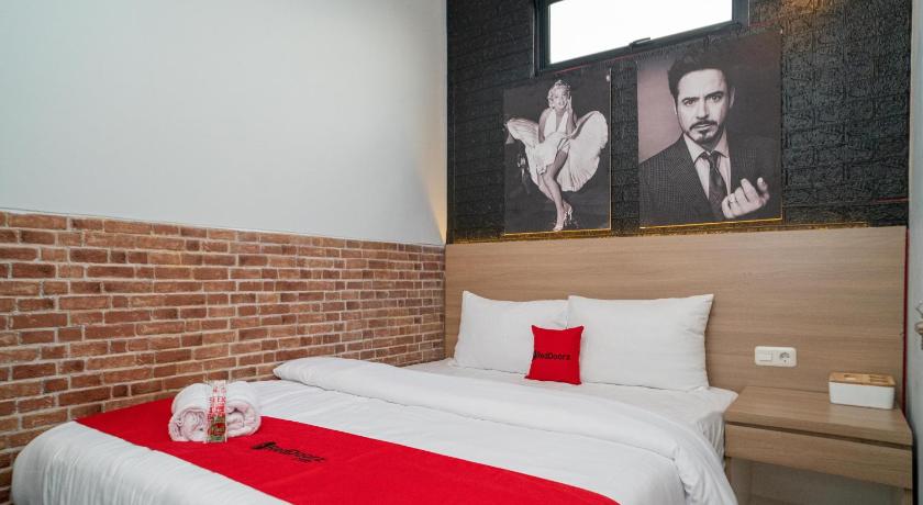 RedDoorz @ Golden Averis Cibuluh Bogor – Bogor, 