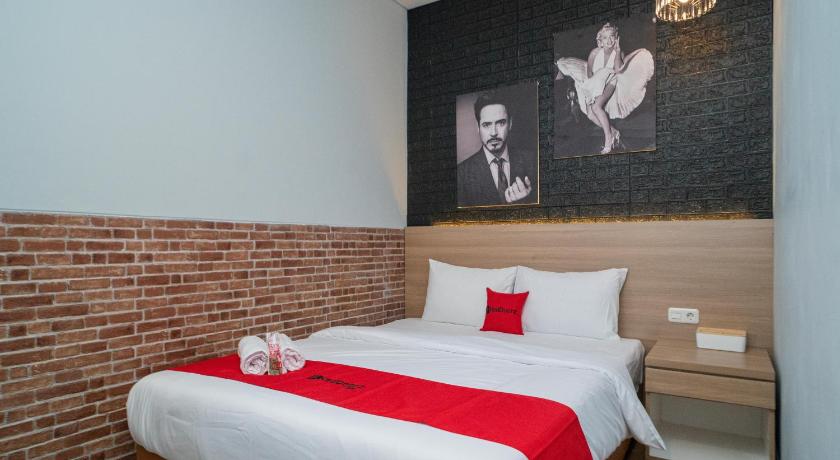 RedDoorz @ Golden Averis Cibuluh Bogor – Bogor, 