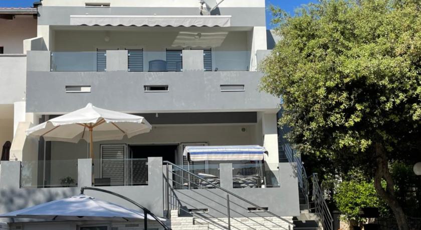 Apartments Bakula
