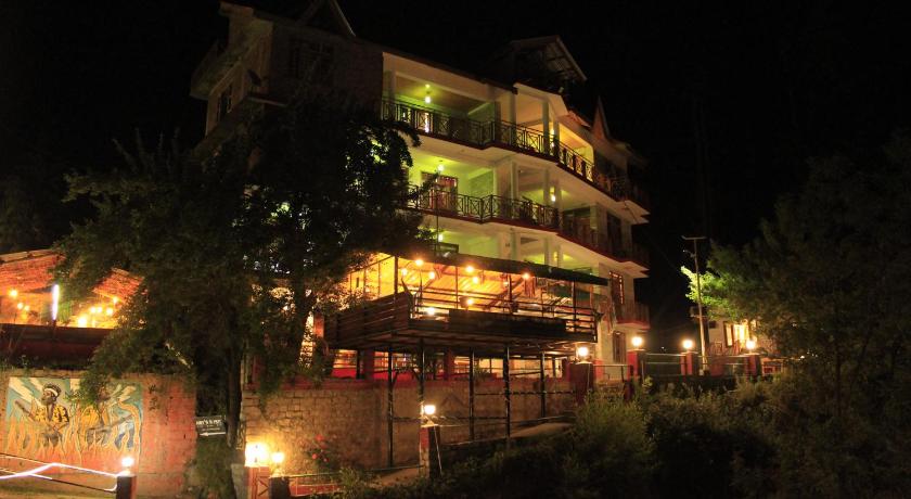 Sleepy Panda — Hotel in Manali