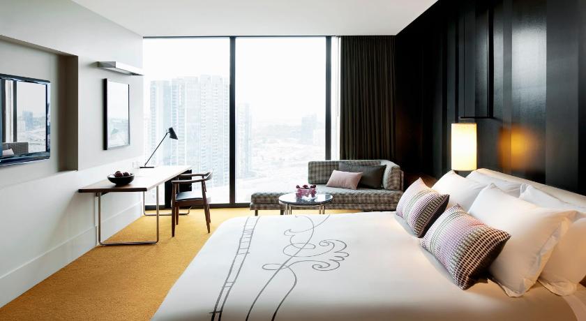 Luxe King Room with City View