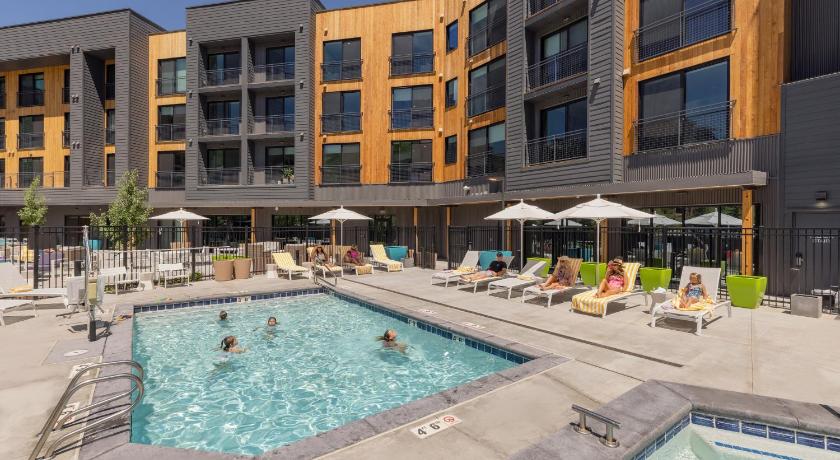 YOTELPAD Park City photo
