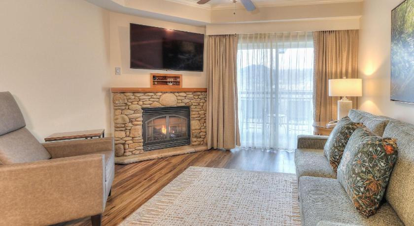 Image of One Bedroom Condo with Riverview 0