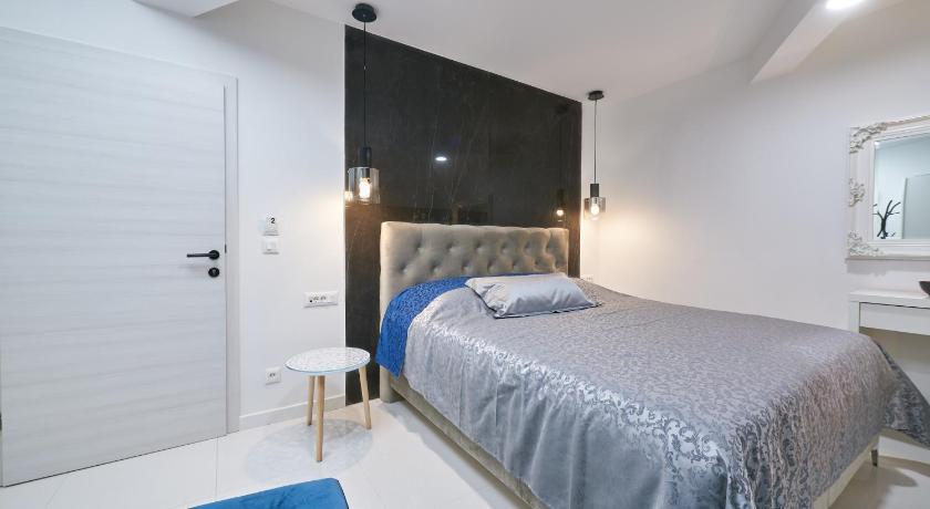 Luxe Crystal Beach Rooms photo
