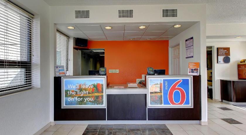 Motel 6-York, PA - North photo