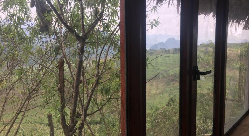 Image of Mountain View Room 9