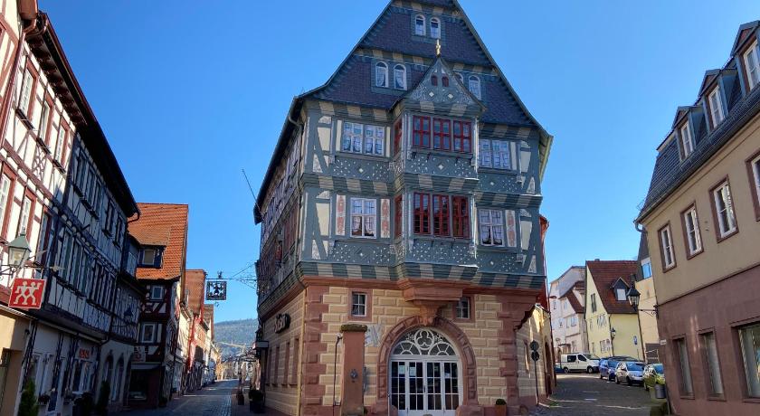 Hotel zum Riesen — Hotel in Miltenberg