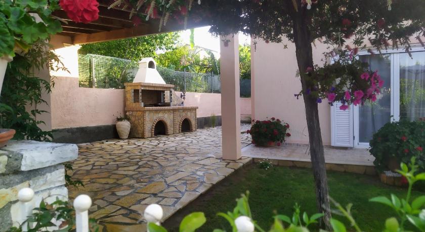Summer Village House Popi photo