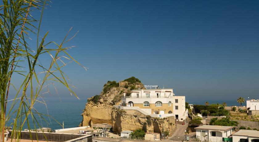 Naro Suites and Rooms photo