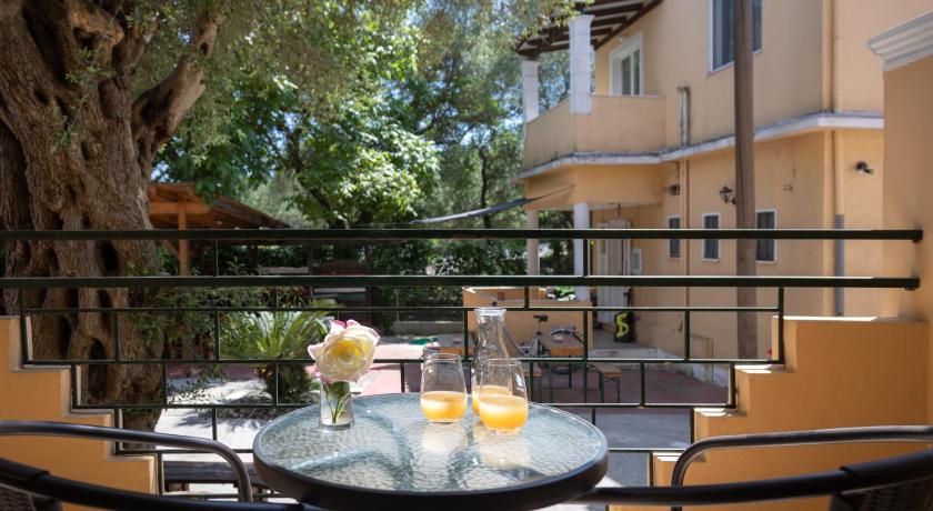 Wilde Rose Hotel photo