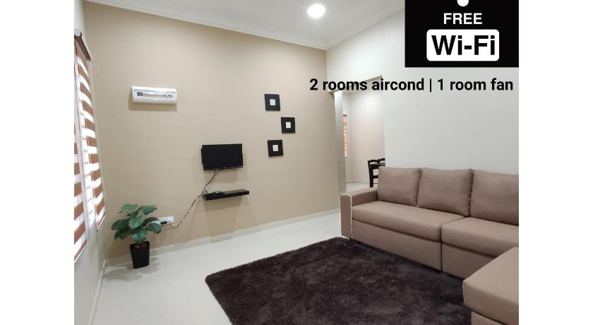 MUSLlM ONLY Wifi 3 Room with 2 aircond Menanti Village Homestay — Hotel in Alor Setar