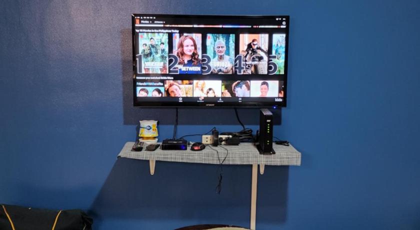 Image of Family Studio 19