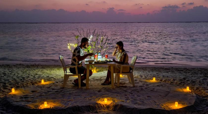 Thoddoo Retreat Grand photo