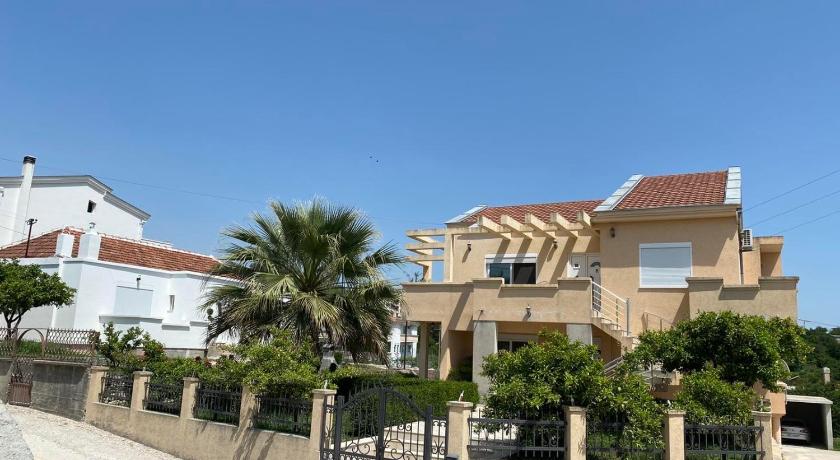 Ceka Apartments — Hotel in Ulcinj