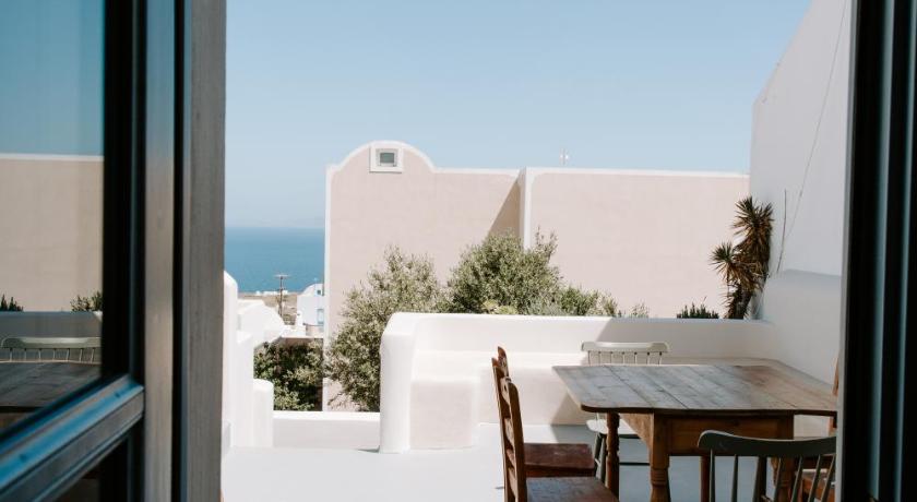 Spitia Santorini Villa Collection photo