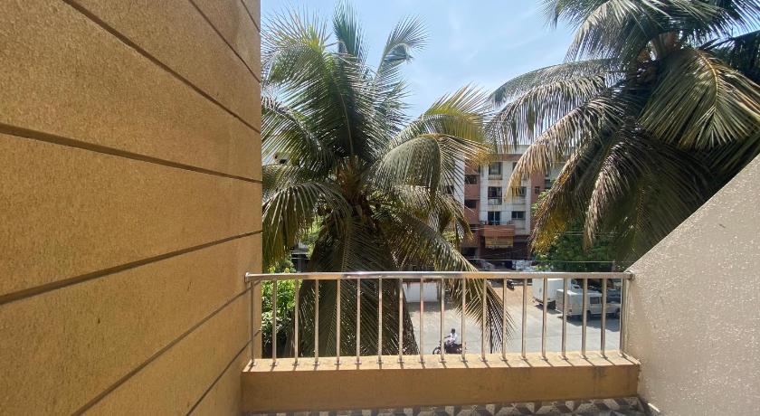 Peaceful Entire 2 BHK Free Wi Fi Parking Kharadi photo